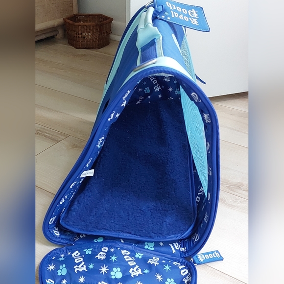 Royal Pooch Pet Carrier - Picture 5 of 11